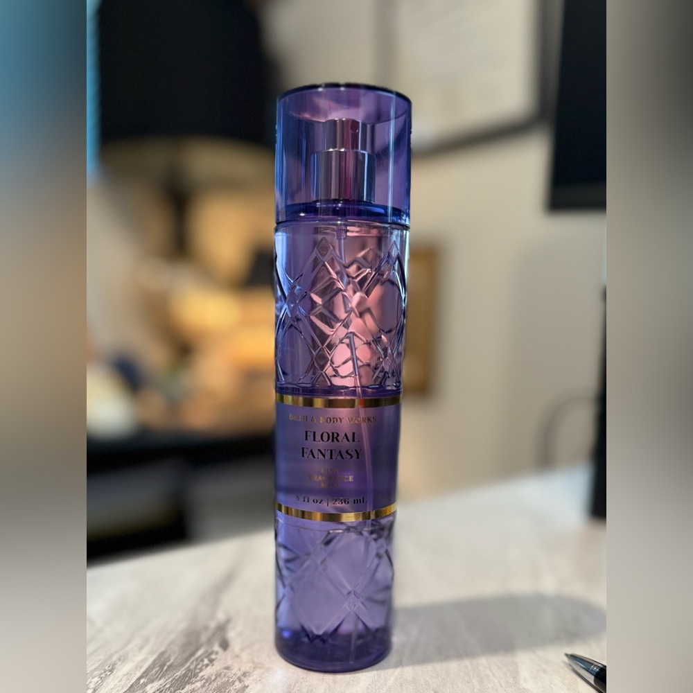 Bath & Body Works Purple Floral Fantasy Mist-NWT